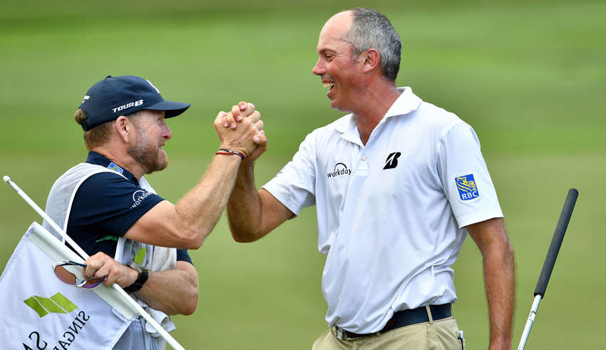 Matt Kuchar digs deep